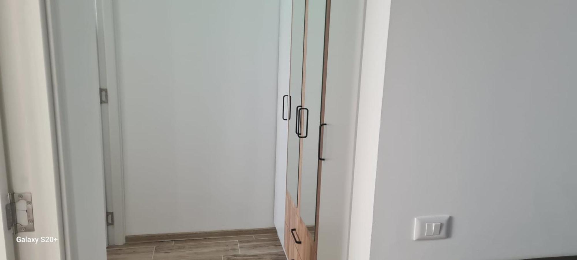 Apartament Lucian Lägenhet Râmnicu Vâlcea Exteriör bild